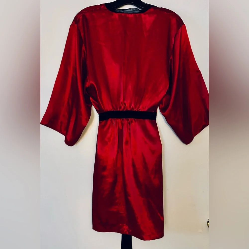 Oscar De La Renta Satin Robe - Picture 4 of 4